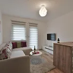 Lux Apartman Daria